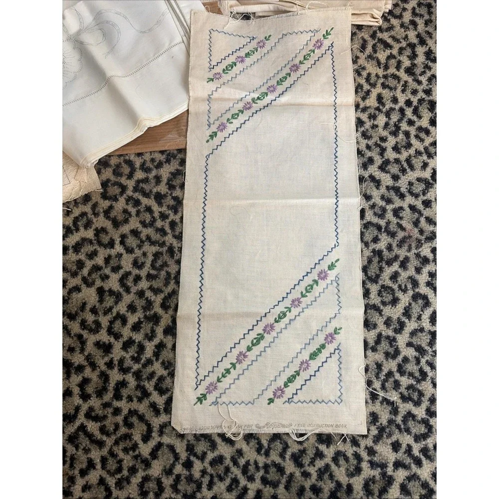 VTG Complete/ Incomplete Pillowcases & More- Thread & Scissors Linens Embroidery